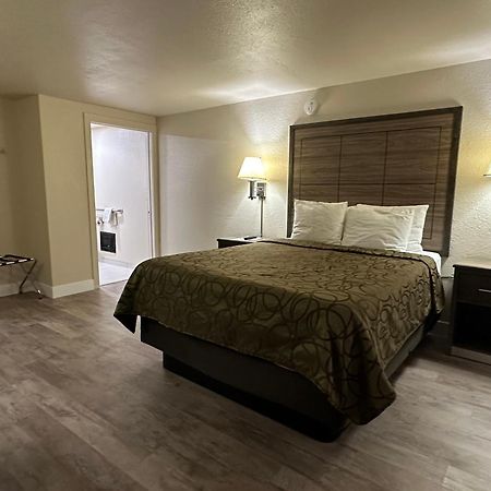 Motel In The Pines Munds Park Exterior foto